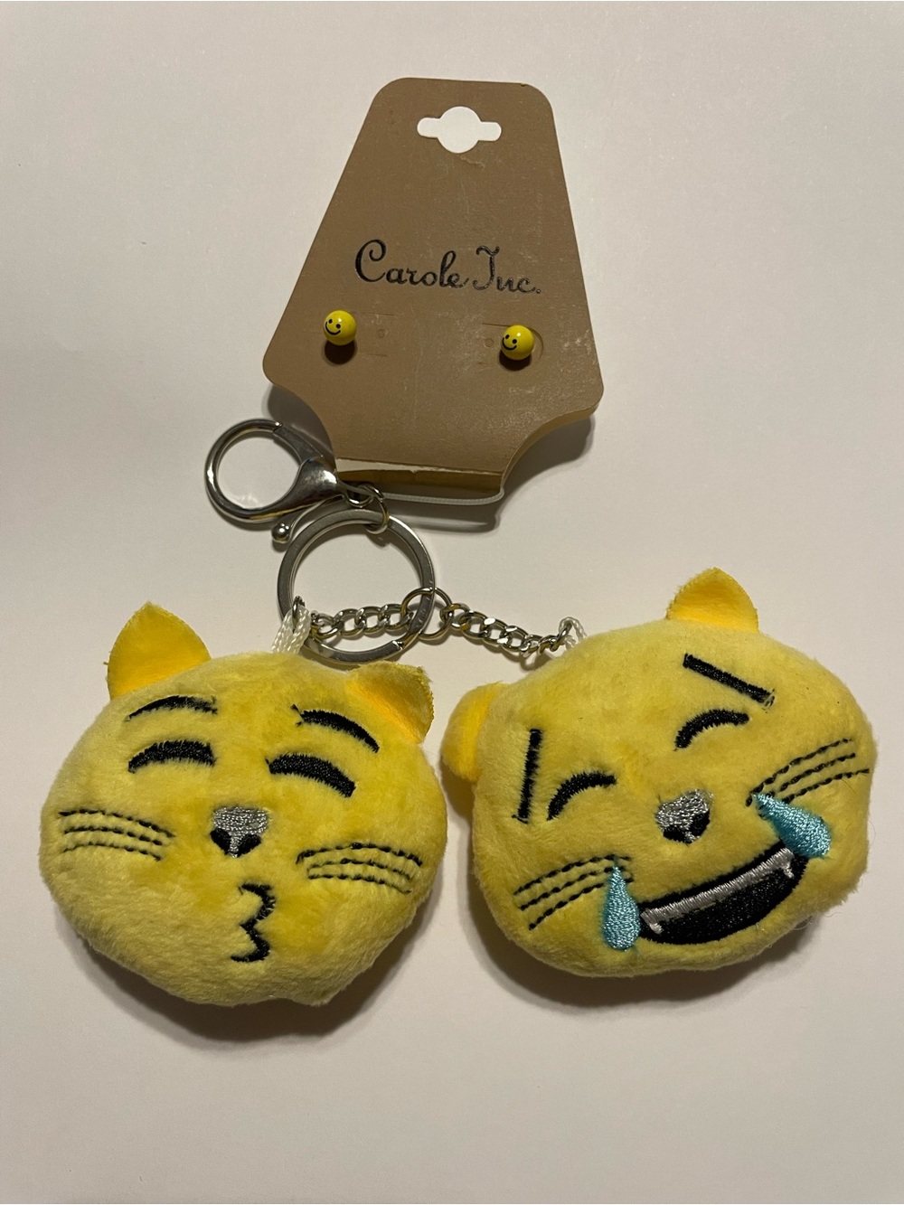 Carole Inc Emoji Keychain & Happy Face Earrings #8712